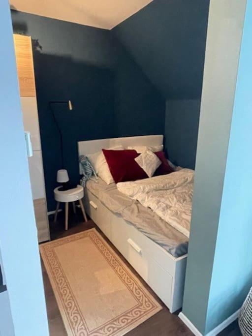 Appartement Feucht -Bhf 5 Min - Naehe Messe Bagian luar foto