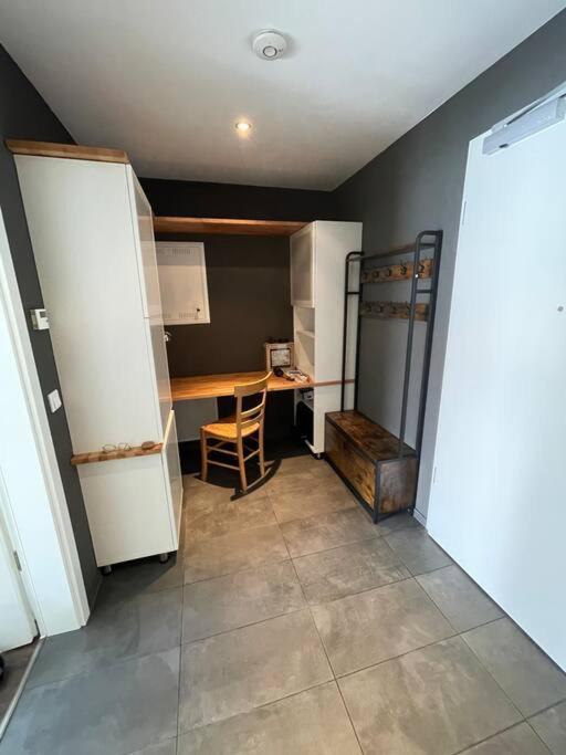 Appartement Feucht -Bhf 5 Min - Naehe Messe Bagian luar foto
